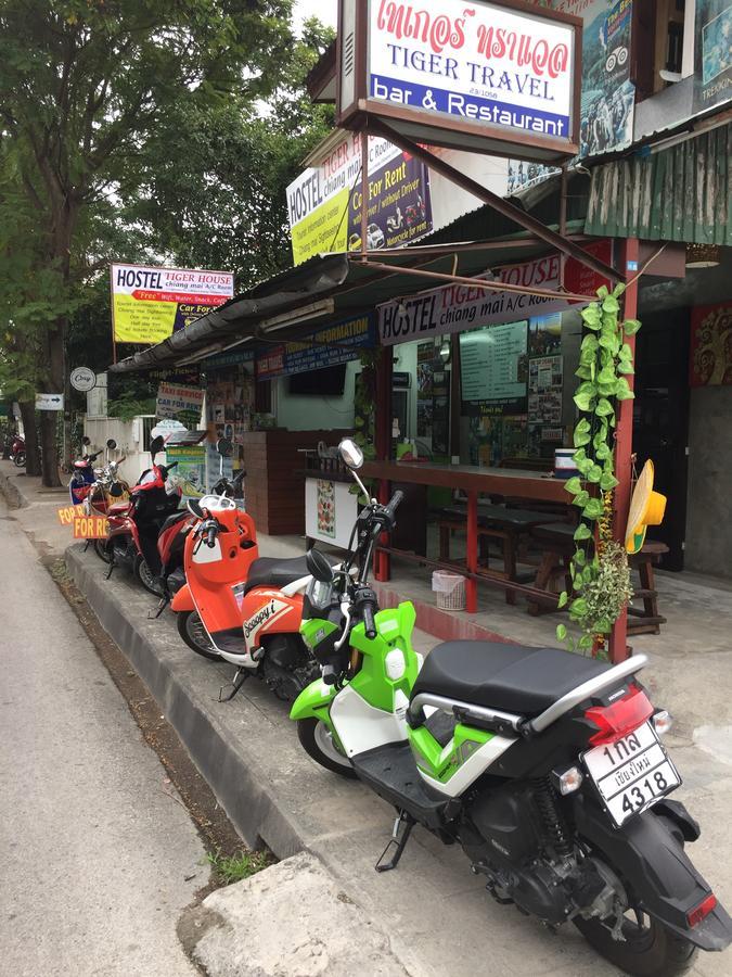 Tiger House Hostel (Adults Only) Чиангмай Экстерьер фото