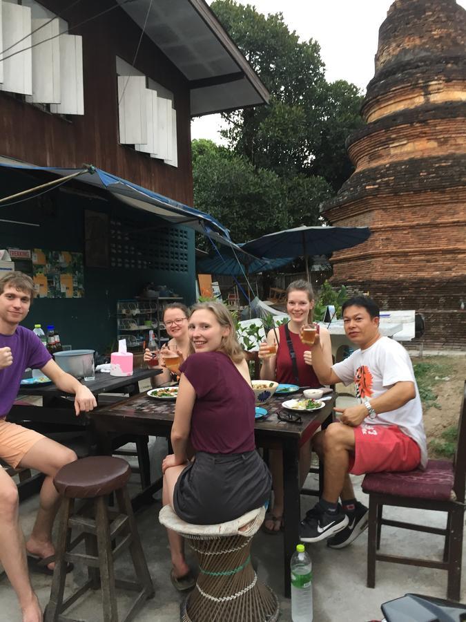 Tiger House Hostel (Adults Only) Чиангмай Экстерьер фото
