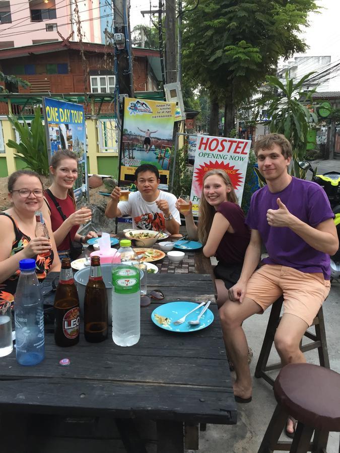 Tiger House Hostel (Adults Only) Чиангмай Экстерьер фото