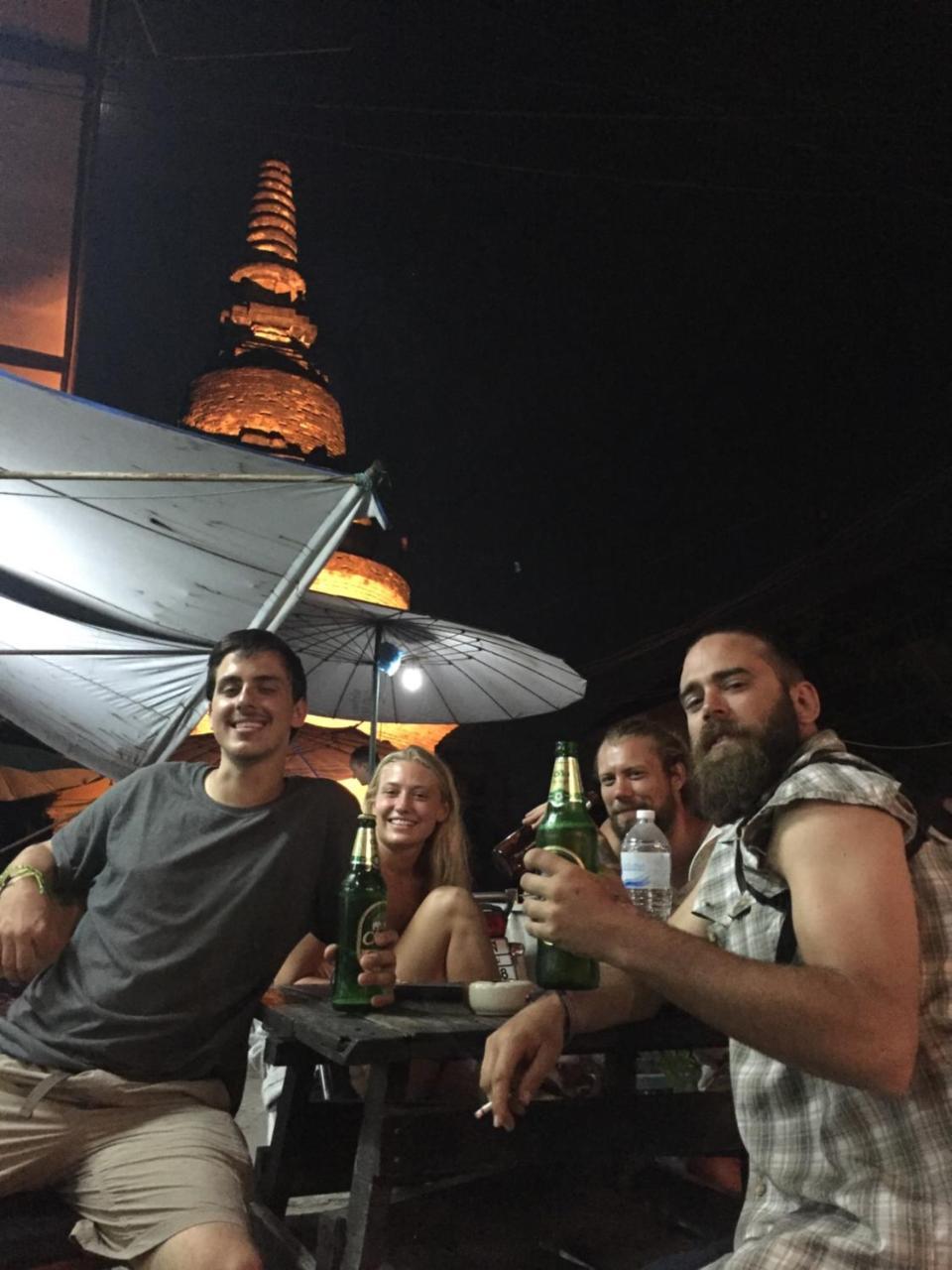 Tiger House Hostel (Adults Only) Чиангмай Экстерьер фото